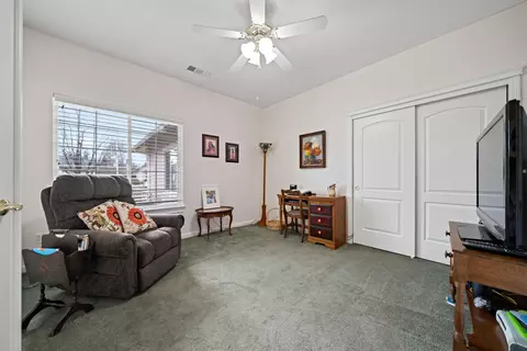 2662 Queens Way, Redding, CA 96001 photo 13