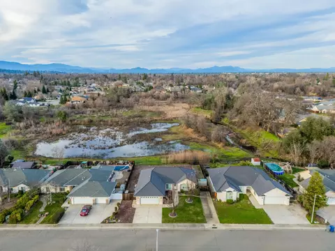 2662 Queens Way, Redding, CA 96001 photo 21
