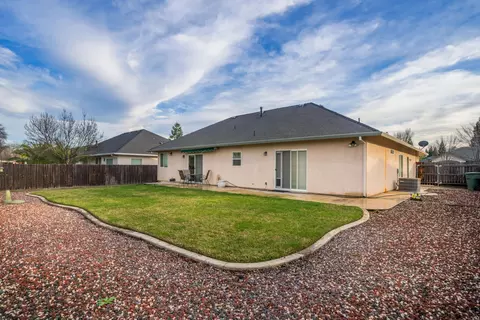 2662 Queens Way, Redding, CA 96001 photo 16