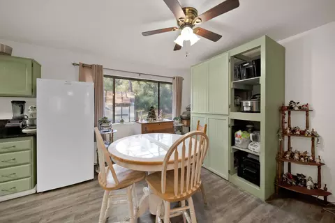 Dining - 12660 Lake Blvd, Redding, CA 96003 photo 1 of 4