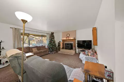Living - 12660 Lake Blvd, Redding, CA 96003 photo 1 of 2