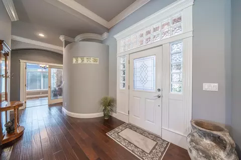 Entry Way - 4823 Clark River Dr, Redding, CA 96002 photo 2 of 4