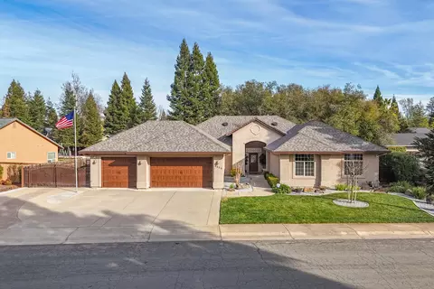4823 Clark River Dr, Redding, CA 96002
