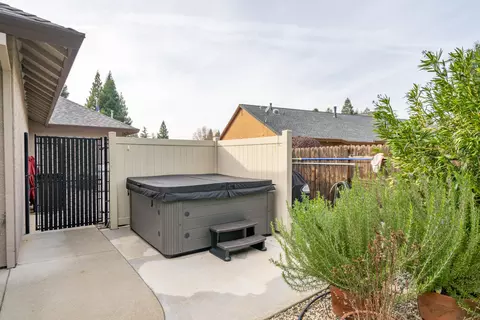 Exterior - 4823 Clark River Dr, Redding, CA 96002 photo 25 of 40