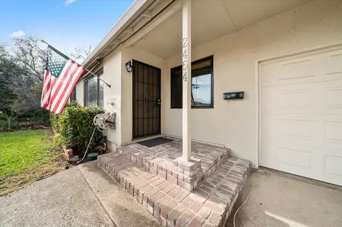 2454 Ramona Pl, Redding, CA 96002 photo 2
