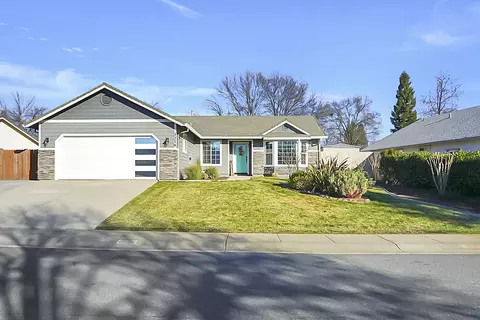 3279 Dartford Dr, Shasta Lake, CA 96019