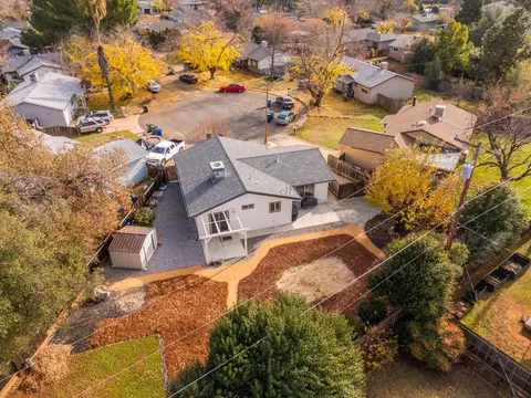 View/Area - 2058 Deimos Ct, Redding, CA 96002 photo 1 of 7