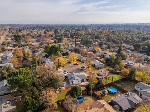 View/Area - 2058 Deimos Ct, Redding, CA 96002 photo 7 of 7