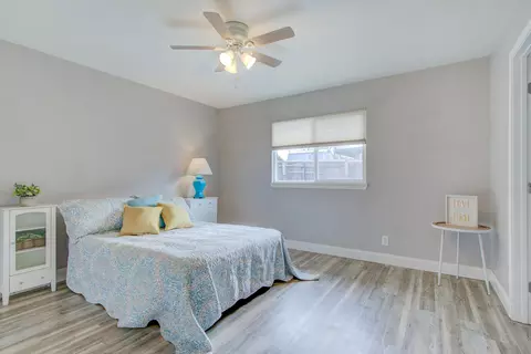 Bedroom - 841 Springer Dr, Redding, CA 96003 photo 1 of 2