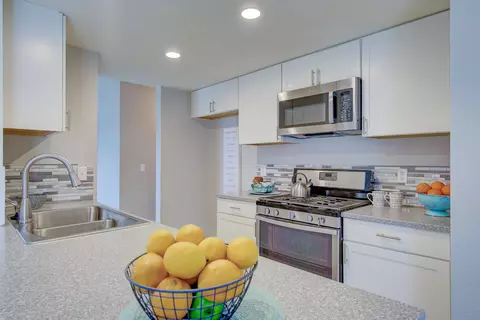Kitchen - 841 Springer Dr, Redding, CA 96003 photo 2 of 5