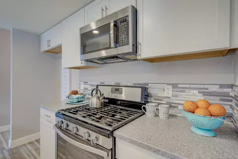 Kitchen - 841 Springer Dr, Redding, CA 96003 photo 5 of 5