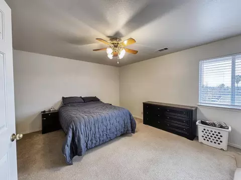 Bedroom - 1136 Burton Dr, Redding, CA 96003 photo 4 of 6