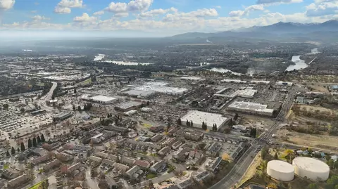 View/Area - 1136 Burton Dr, Redding, CA 96003 photo 6 of 6