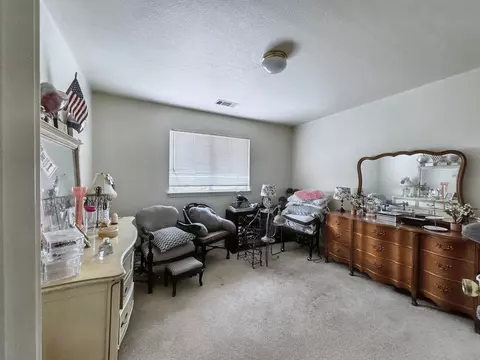 Bedroom - 1148 Burton Dr, Redding, CA 96003 photo 1 of 4