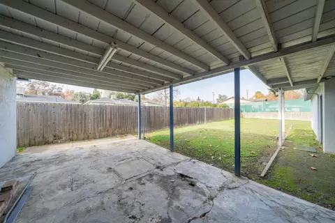 914 Yuba St, Redding, CA 96001 photo 23