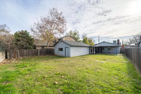 914 Yuba St, Redding, CA 96001 photo 29