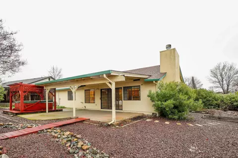2124 Hacienda St, Redding, CA 96003 photo 24