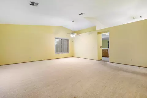 2124 Hacienda St, Redding, CA 96003 photo 5