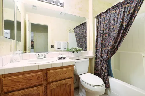 2124 Hacienda St, Redding, CA 96003 photo 14