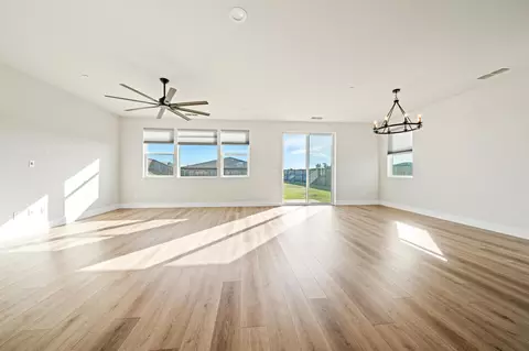 3001 Luke Trl, Redding, CA 96002 photo 6