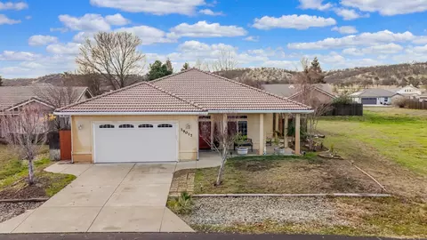 19017 Shoreline Dr, Cottonwood, CA 96022