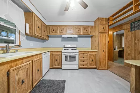 2999 Joyce Dr, Anderson, CA 96007 photo 9