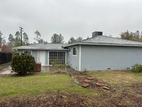4405 Melody Ln, Redding, CA 96001 photo 12