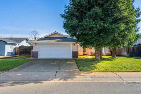3657 Capricorn Way, Redding, CA 96002