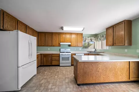 3657 Capricorn Way, Redding, CA 96002 photo 10