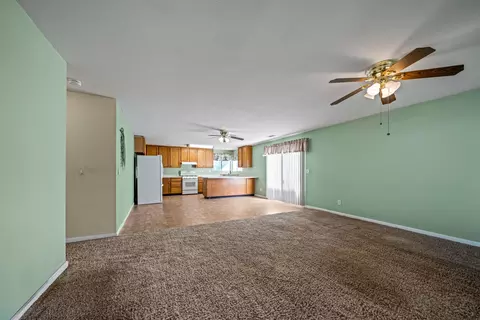 3657 Capricorn Way, Redding, CA 96002 photo 5