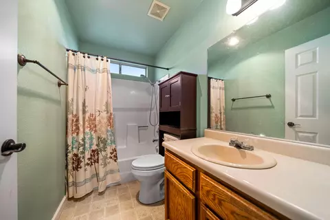 3657 Capricorn Way, Redding, CA 96002 photo 23