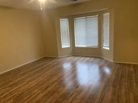 3663 Lake Forest Dr, Redding, CA 96003 photo 5