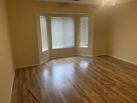 3663 Lake Forest Dr, Redding, CA 96003 photo 3