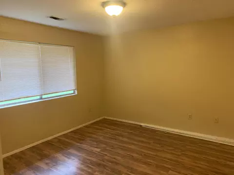 3663 Lake Forest Dr, Redding, CA 96003 photo 10