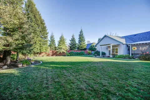 3042 Western Oak Dr, Redding, CA 96002 photo 44