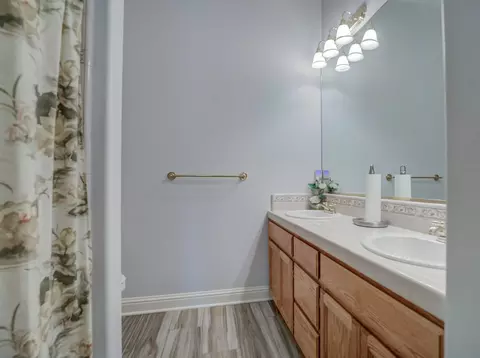 3042 Western Oak Dr, Redding, CA 96002 photo 23