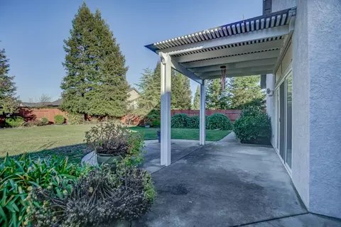 3042 Western Oak Dr, Redding, CA 96002 photo 41
