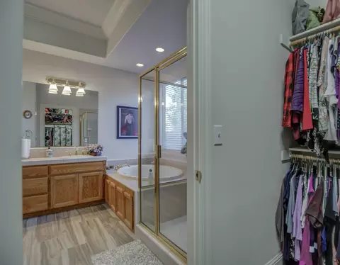 3042 Western Oak Dr, Redding, CA 96002 photo 36