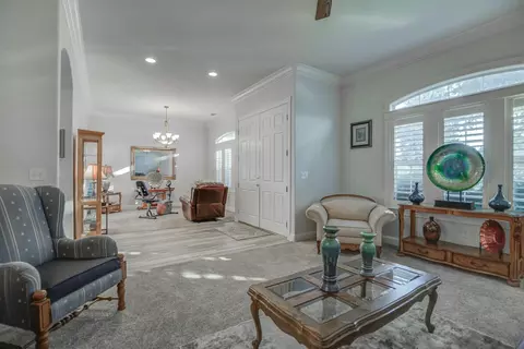 3042 Western Oak Dr, Redding, CA 96002 photo 8