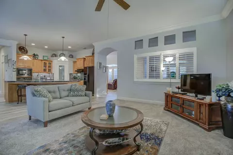 3042 Western Oak Dr, Redding, CA 96002 photo 12