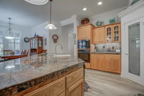 3042 Western Oak Dr, Redding, CA 96002 photo 16
