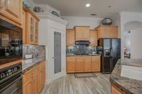 3042 Western Oak Dr, Redding, CA 96002 photo 17