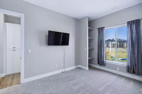 333 Bedrock Ln, Redding, CA 96003 photo 19