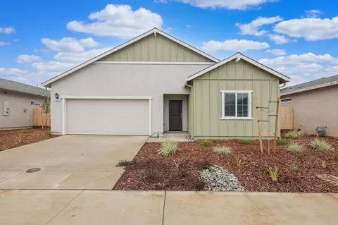 3076 Sebring Ave, Redding, CA 96002