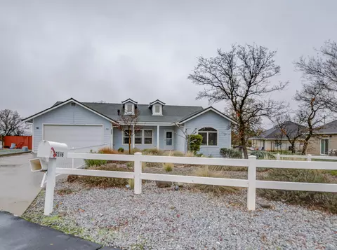 22196 Buckskin Pl, Cottonwood, CA 96022