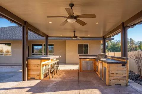 1148 Sunriver Ln, Redding, CA 96001 photo 40