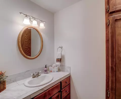 6755 Peach Ln, Redding, CA 96002 photo 11