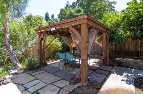 2664 Cumberland Dr, Redding, CA 96001 photo 51