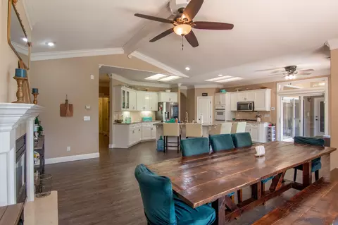 2664 Cumberland Dr, Redding, CA 96001 photo 14