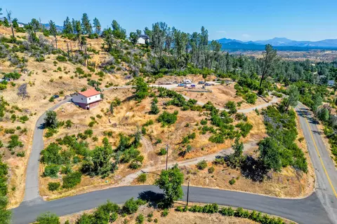 15960 Ganim Ln, Redding, CA 96001 photo 1